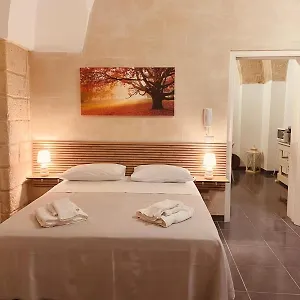 Dimore Della Corte Affittacamere Lecce